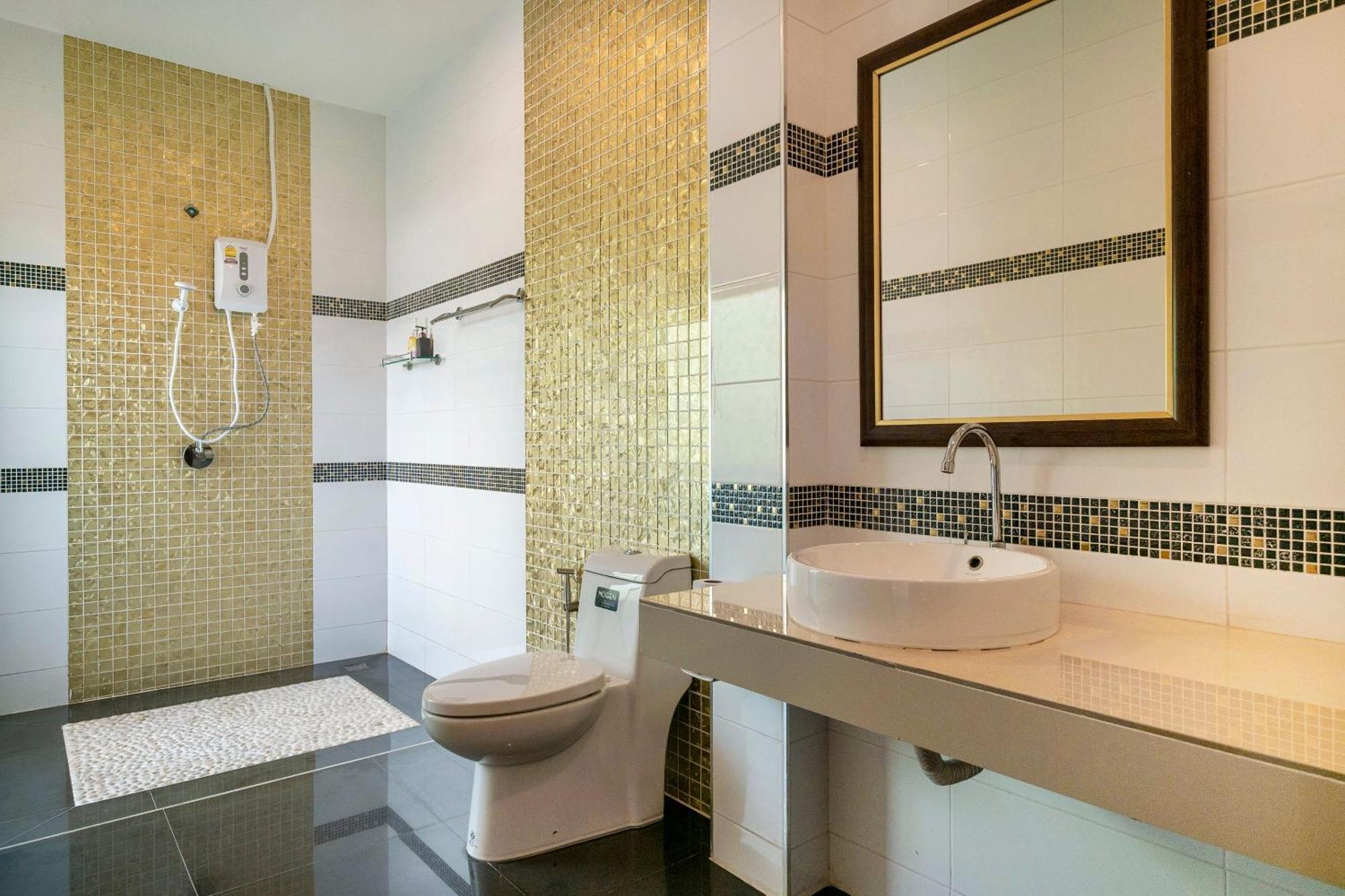 Oyo 665 Sj House Hotel Krabi town Εξωτερικό φωτογραφία