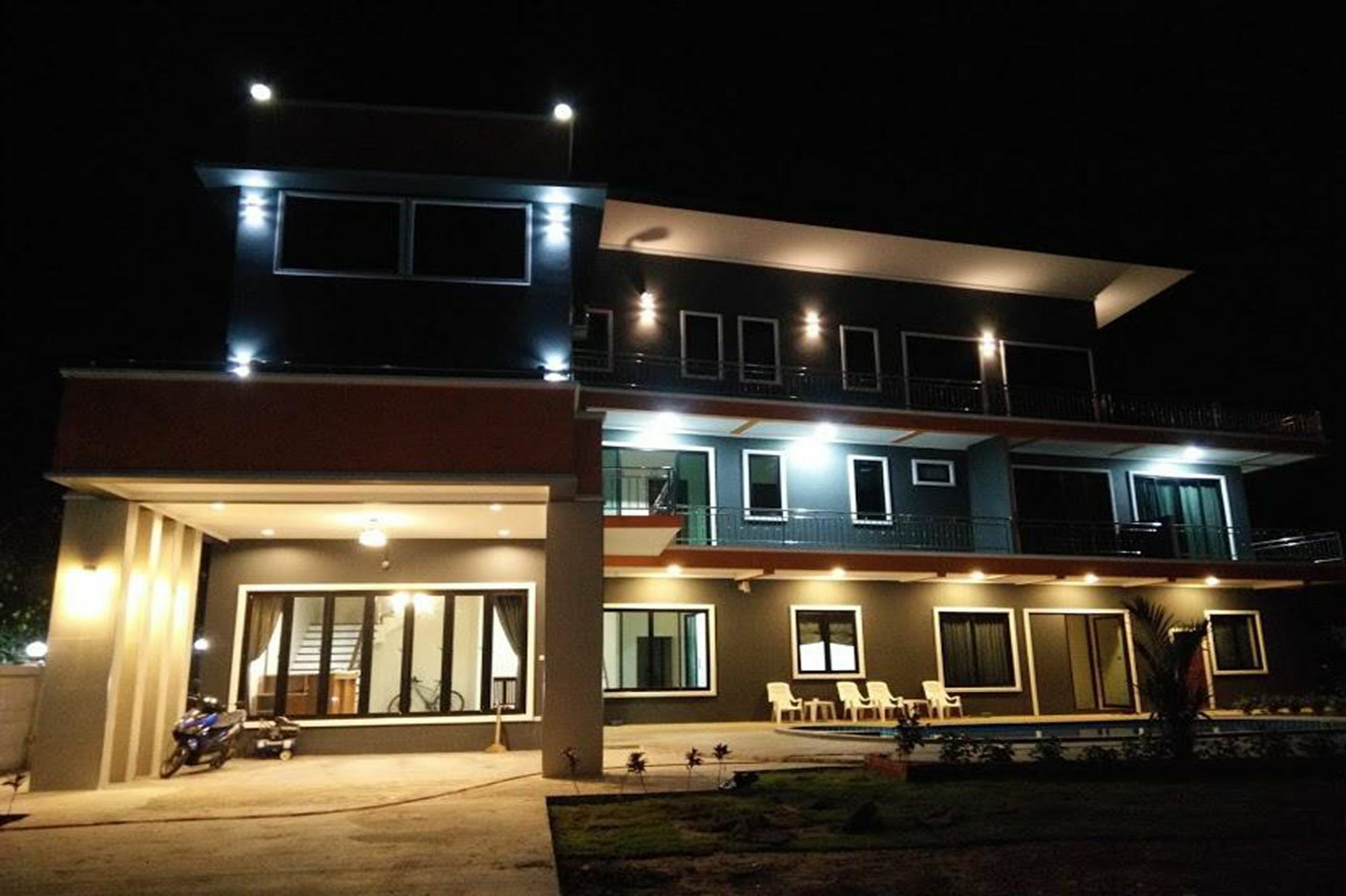 Oyo 665 Sj House Hotel Krabi town Εξωτερικό φωτογραφία